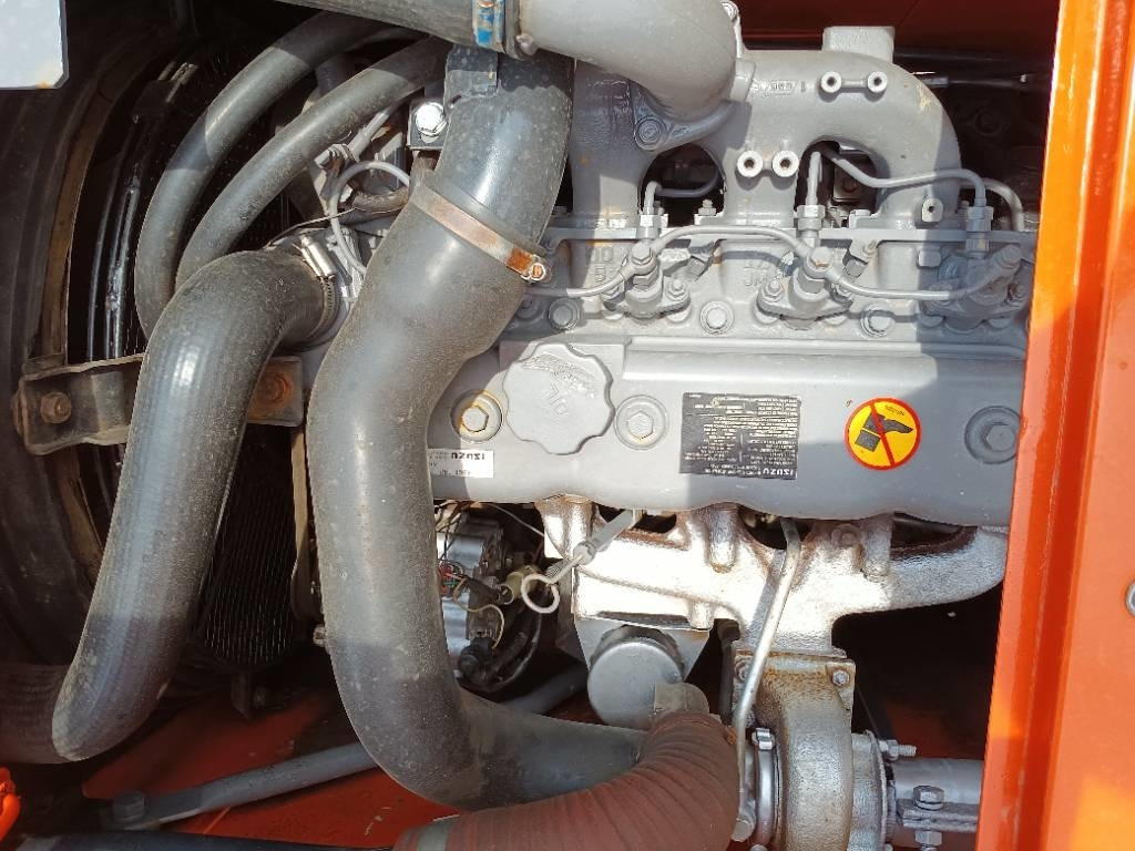 Hitachi ZX 135 - Rupsgraafmachine: afbeelding 3 Hitachi ZX 135 - Rupsgraafmachine: afbeelding 3