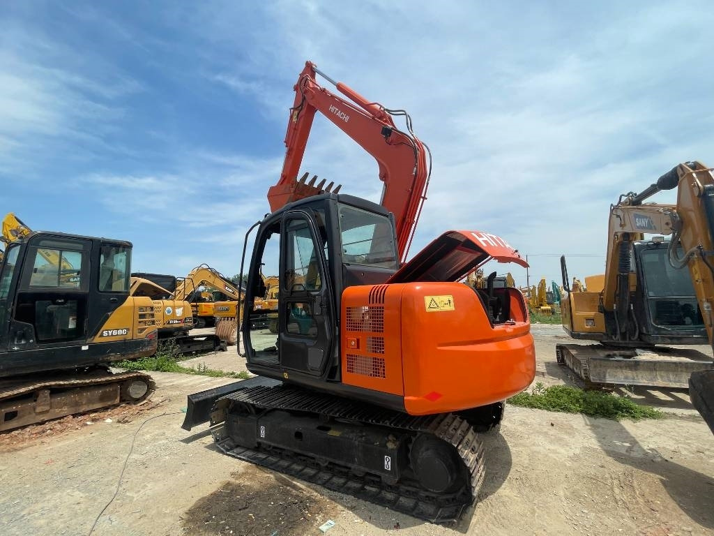 Hitachi ZX 70 - Minigraafmachine: afbeelding 2 Hitachi ZX 70 - Minigraafmachine: afbeelding 2