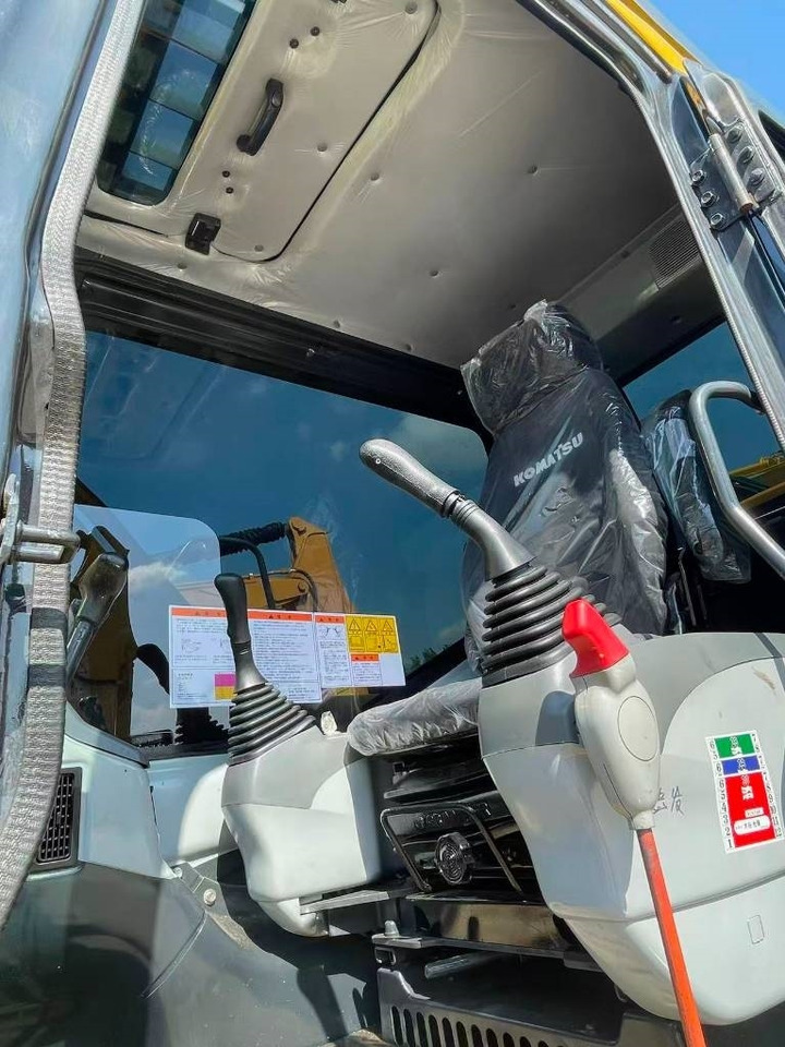 Komatsu PC 130 - Rupsgraafmachine: afbeelding 4 Komatsu PC 130 - Rupsgraafmachine: afbeelding 4