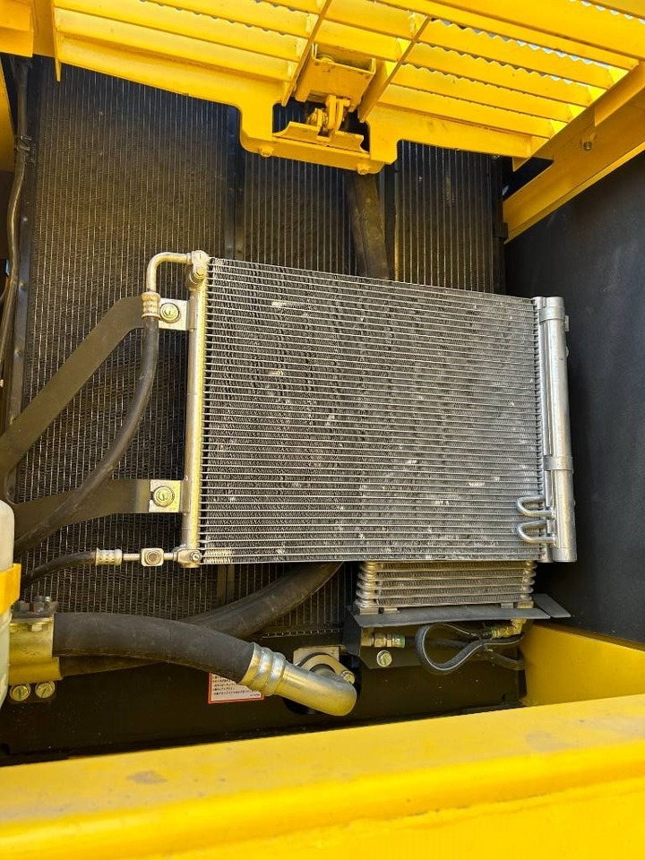 Komatsu PC 240 - Rupsgraafmachine: afbeelding 2 Komatsu PC 240 - Rupsgraafmachine: afbeelding 2