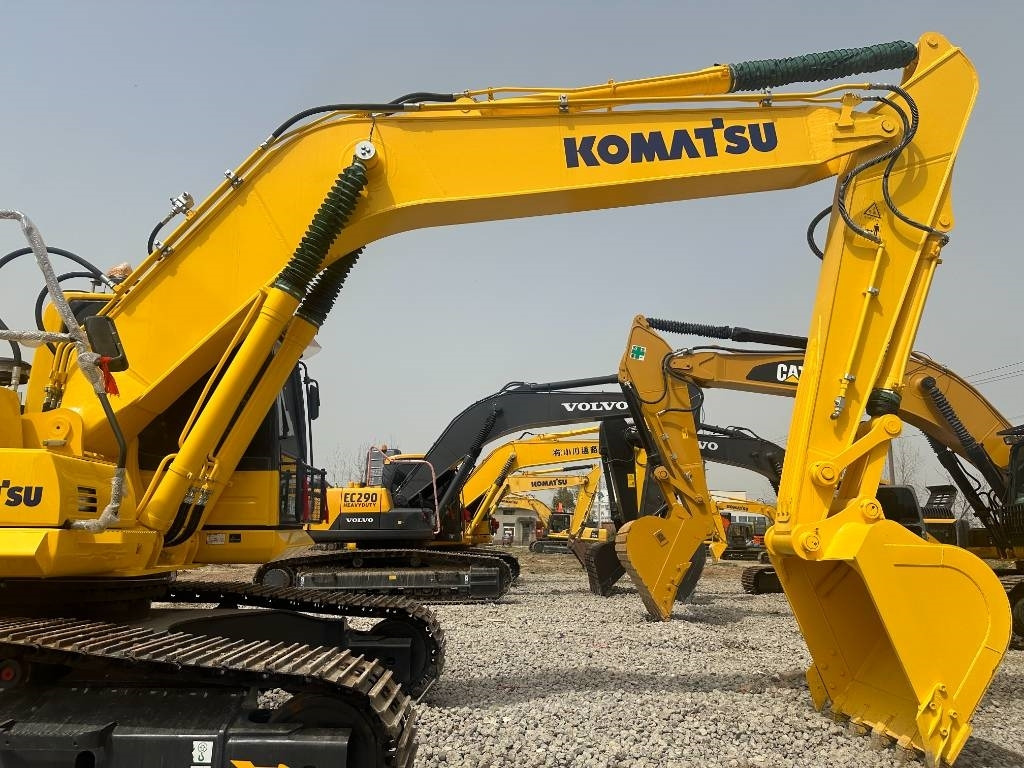 Komatsu PC 240 - Rupsgraafmachine: afbeelding 2 Komatsu PC 240 - Rupsgraafmachine: afbeelding 2