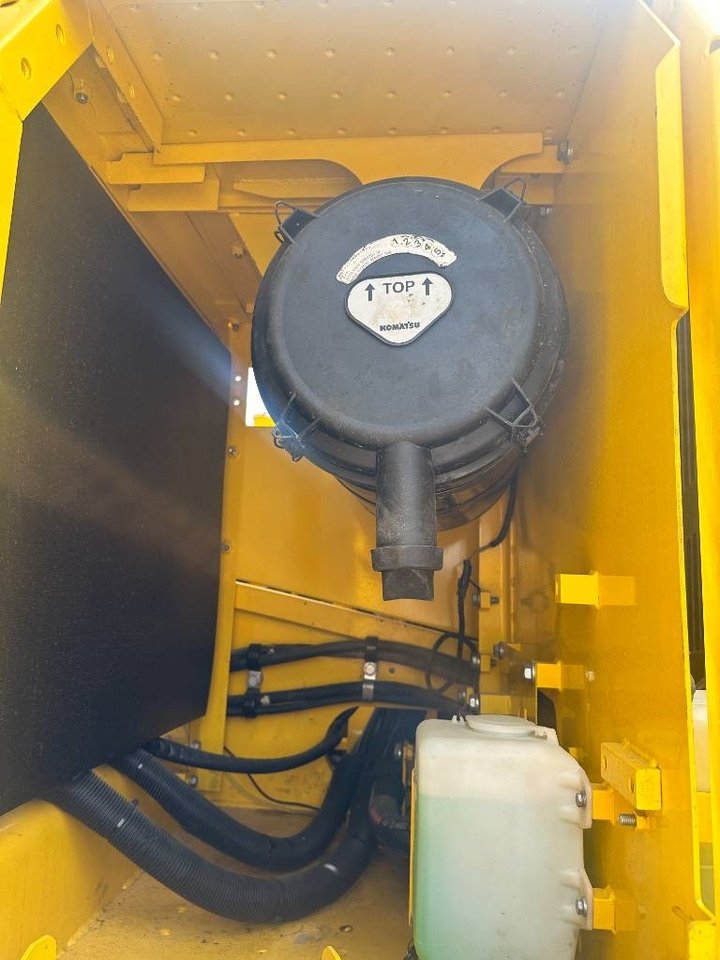 Komatsu PC 240  - Rupsgraafmachine: afbeelding 5 Komatsu PC 240  - Rupsgraafmachine: afbeelding 5