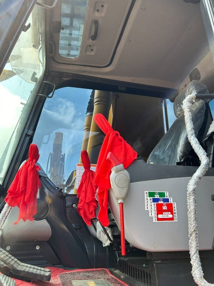 Komatsu PC 240 - Rupsgraafmachine: afbeelding 5 Komatsu PC 240 - Rupsgraafmachine: afbeelding 5