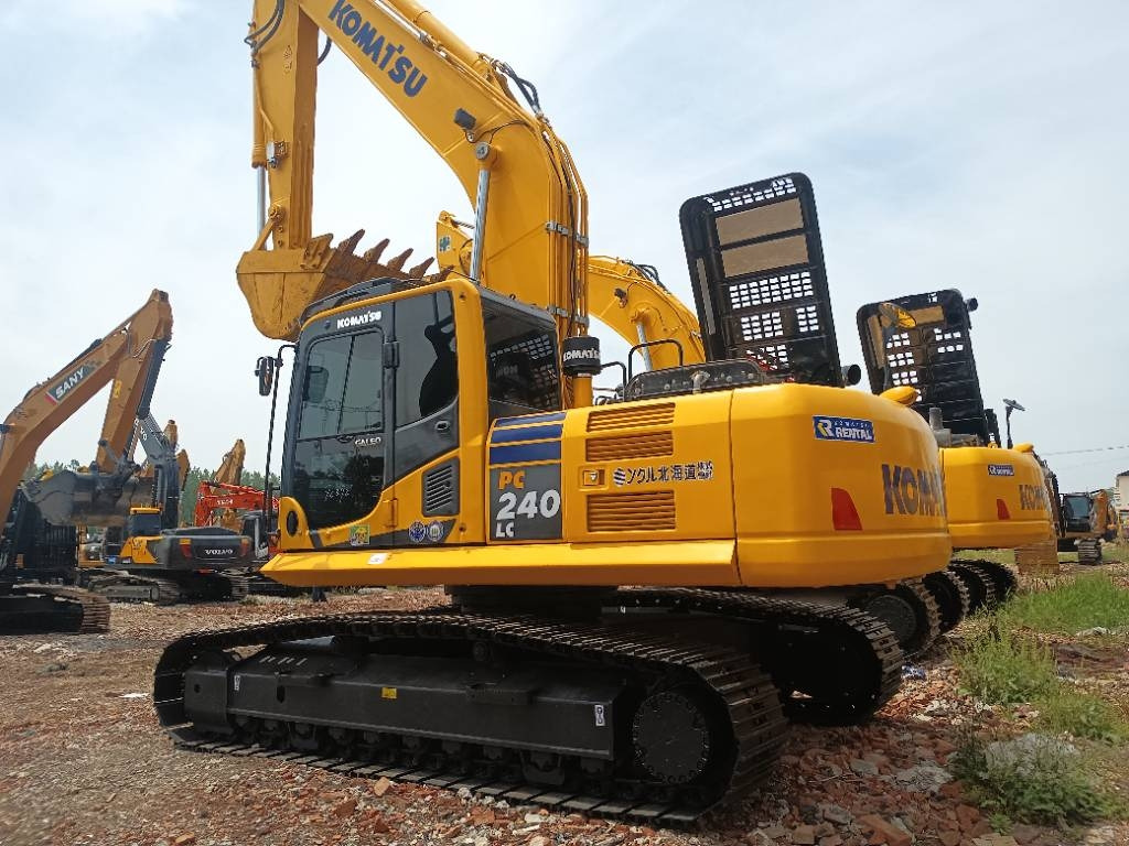 Komatsu PC 240  - Rupsgraafmachine: afbeelding 1 Komatsu PC 240  - Rupsgraafmachine: afbeelding 1