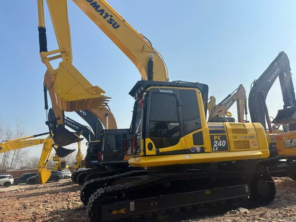 Komatsu PC 240 LC  - Rupsgraafmachine: afbeelding 2 Komatsu PC 240 LC  - Rupsgraafmachine: afbeelding 2