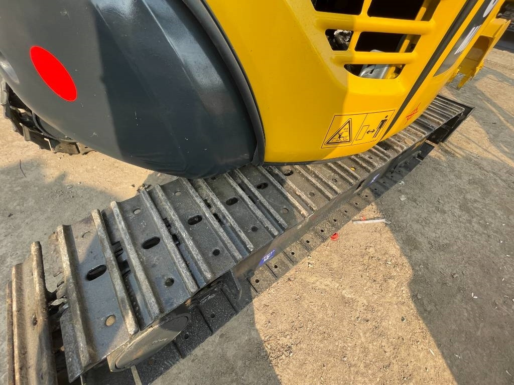Komatsu PC 30 - Rupsgraafmachine: afbeelding 4 Komatsu PC 30 - Rupsgraafmachine: afbeelding 4