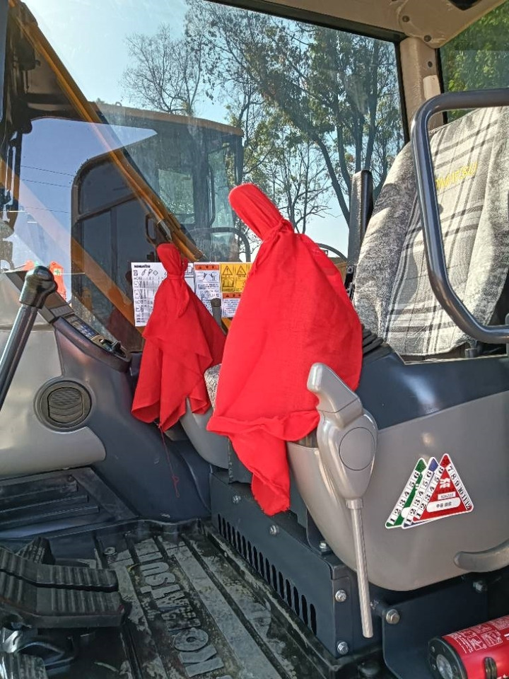Komatsu PC 70 - Rupsgraafmachine: afbeelding 4 Komatsu PC 70 - Rupsgraafmachine: afbeelding 4