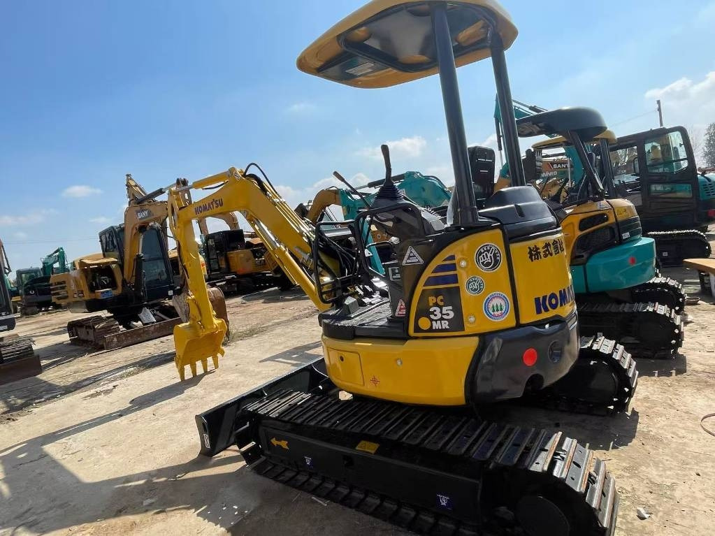 Komatsu PC35 - Minigraafmachine: afbeelding 1 Komatsu PC35 - Minigraafmachine: afbeelding 1