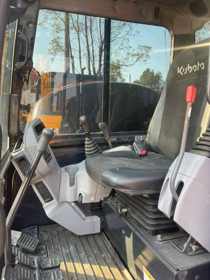 Kubota 165 - Rupsgraafmachine: afbeelding 5 Kubota 165 - Rupsgraafmachine: afbeelding 5