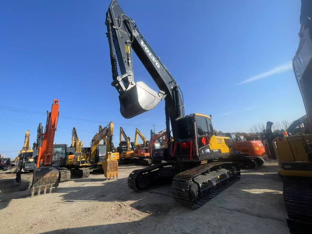 Volvo EC300  - Rupsgraafmachine: afbeelding 1 Volvo EC300  - Rupsgraafmachine: afbeelding 1