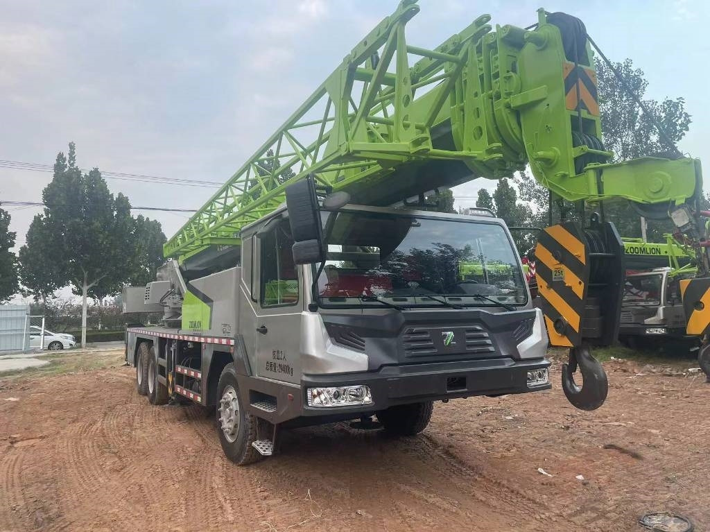 Zoomlion ZTC 500 V - Alle terrein kraan: afbeelding 4 Zoomlion ZTC 500 V - Alle terrein kraan: afbeelding 4