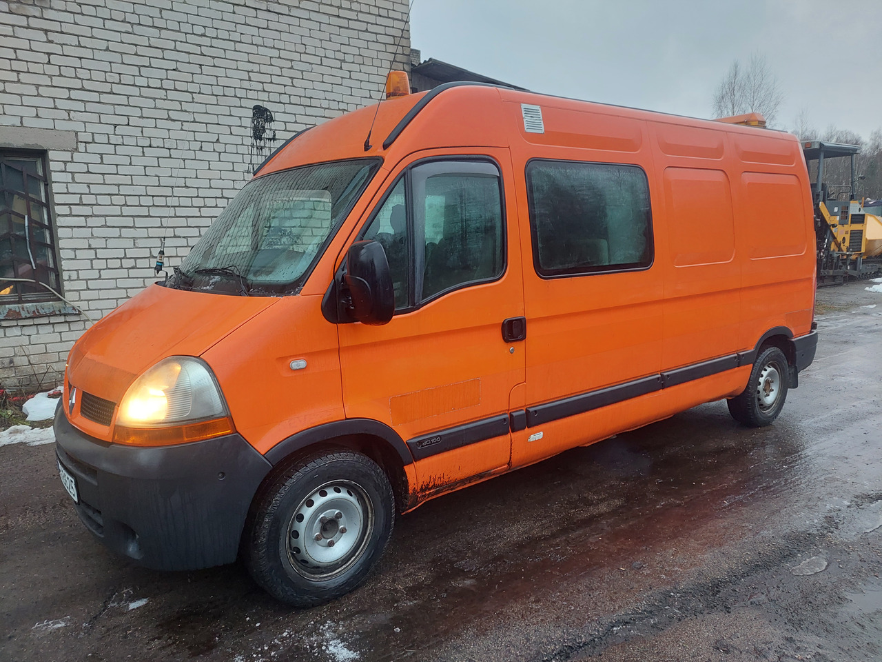 RENAULT - Bestelwagen met dubbele cabine: afbeelding 2 RENAULT - Bestelwagen met dubbele cabine: afbeelding 2