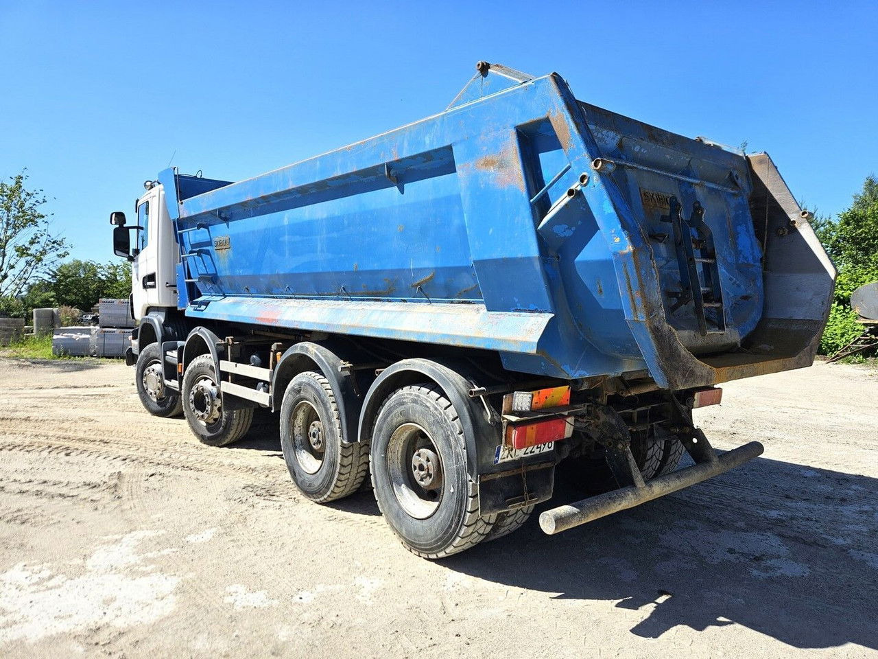 Scania R420 8X4 -Tipper -Full Spring - Kipper vrachtwagen: afbeelding 4 Scania R420 8X4 -Tipper -Full Spring - Kipper vrachtwagen: afbeelding 4