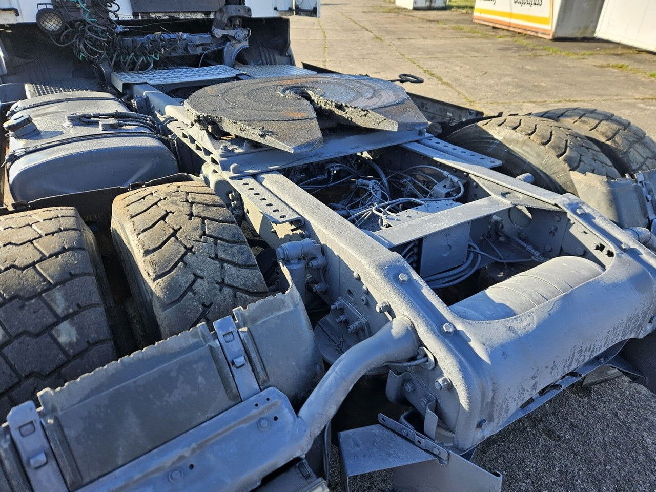 Scania 114 380- manual gearbox 3+3 - Trekker: afbeelding 4 Scania 114 380- manual gearbox 3+3 - Trekker: afbeelding 4