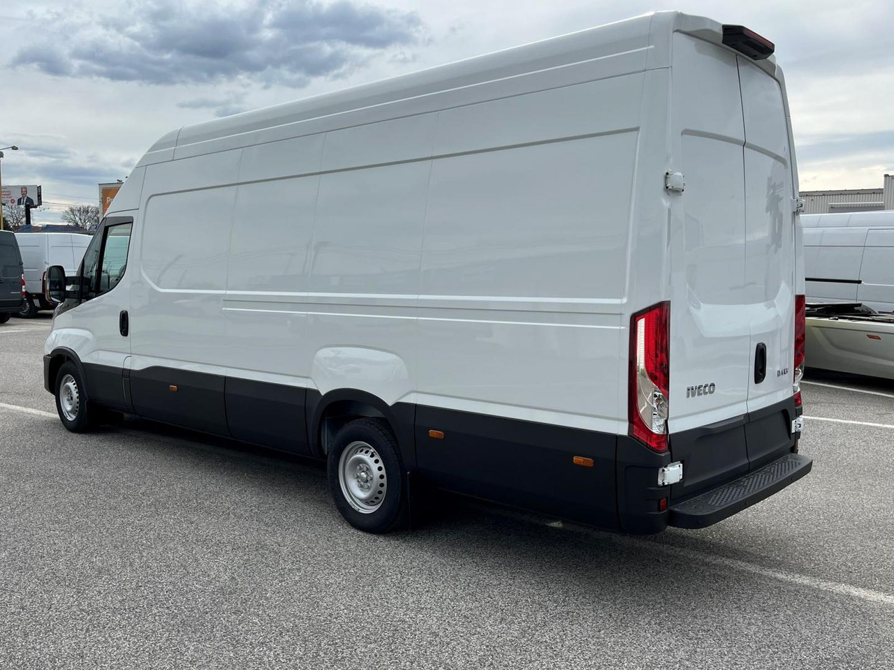 Iveco DAILY VAN, 3.0 D 176k, 35S18H V Evolution H3 - Gesloten bestelwagen: afbeelding 2 Iveco DAILY VAN, 3.0 D 176k, 35S18H V Evolution H3 - Gesloten bestelwagen: afbeelding 2