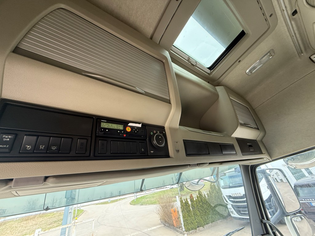 Kipper vrachtwagen VOLVO FM 500, 2015,  8x4 tridem, S1: afbeelding 19