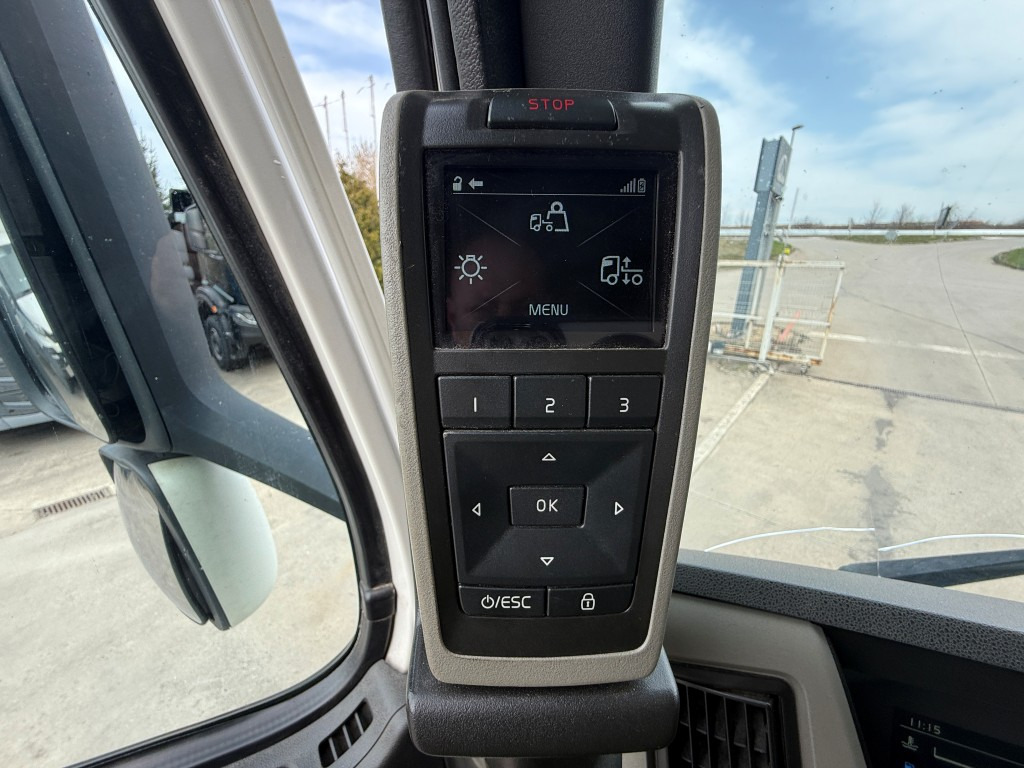 Kipper vrachtwagen VOLVO FM 500, 2015,  8x4 tridem, S1: afbeelding 20