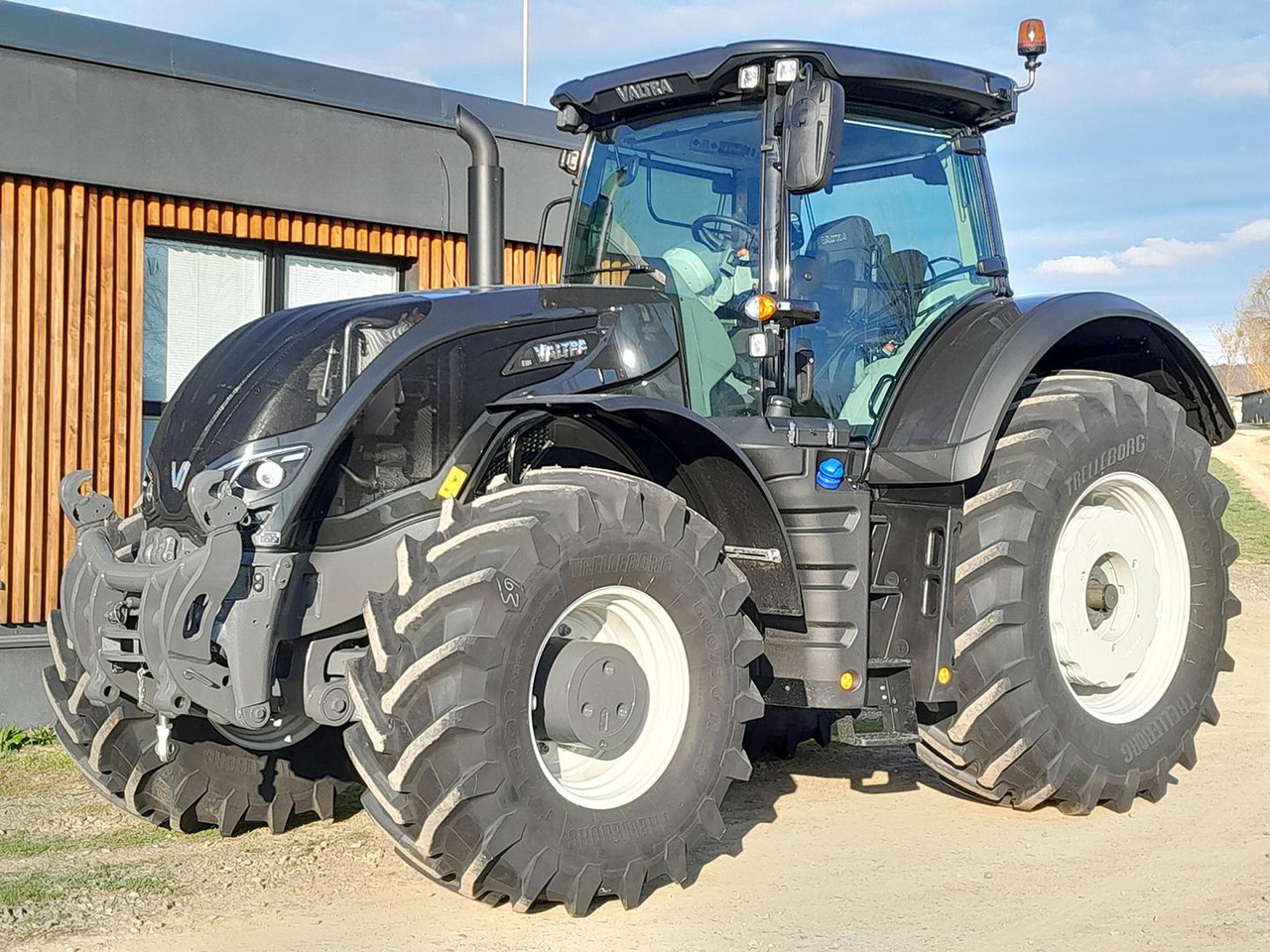 Valtra S, 394, MR 19 - Tractor: afbeelding 4 Valtra S, 394, MR 19 - Tractor: afbeelding 4