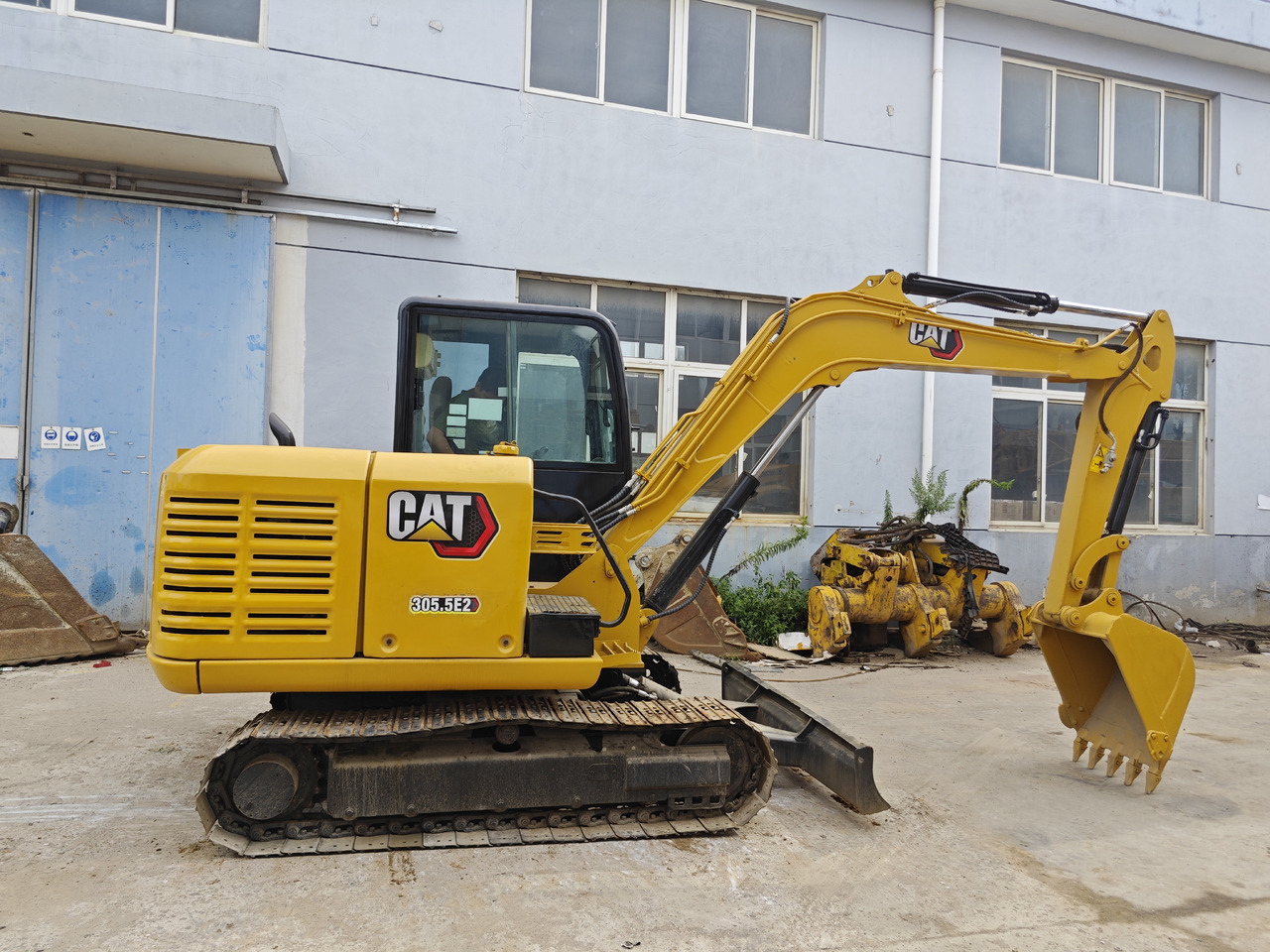 CATERPILLAR 305.5E - Minigraafmachine: afbeelding 1 CATERPILLAR 305.5E - Minigraafmachine: afbeelding 1