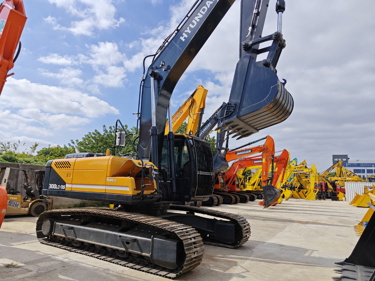 HYUNDAI R300LC-9S - Rupsgraafmachine: afbeelding 3 HYUNDAI R300LC-9S - Rupsgraafmachine: afbeelding 3