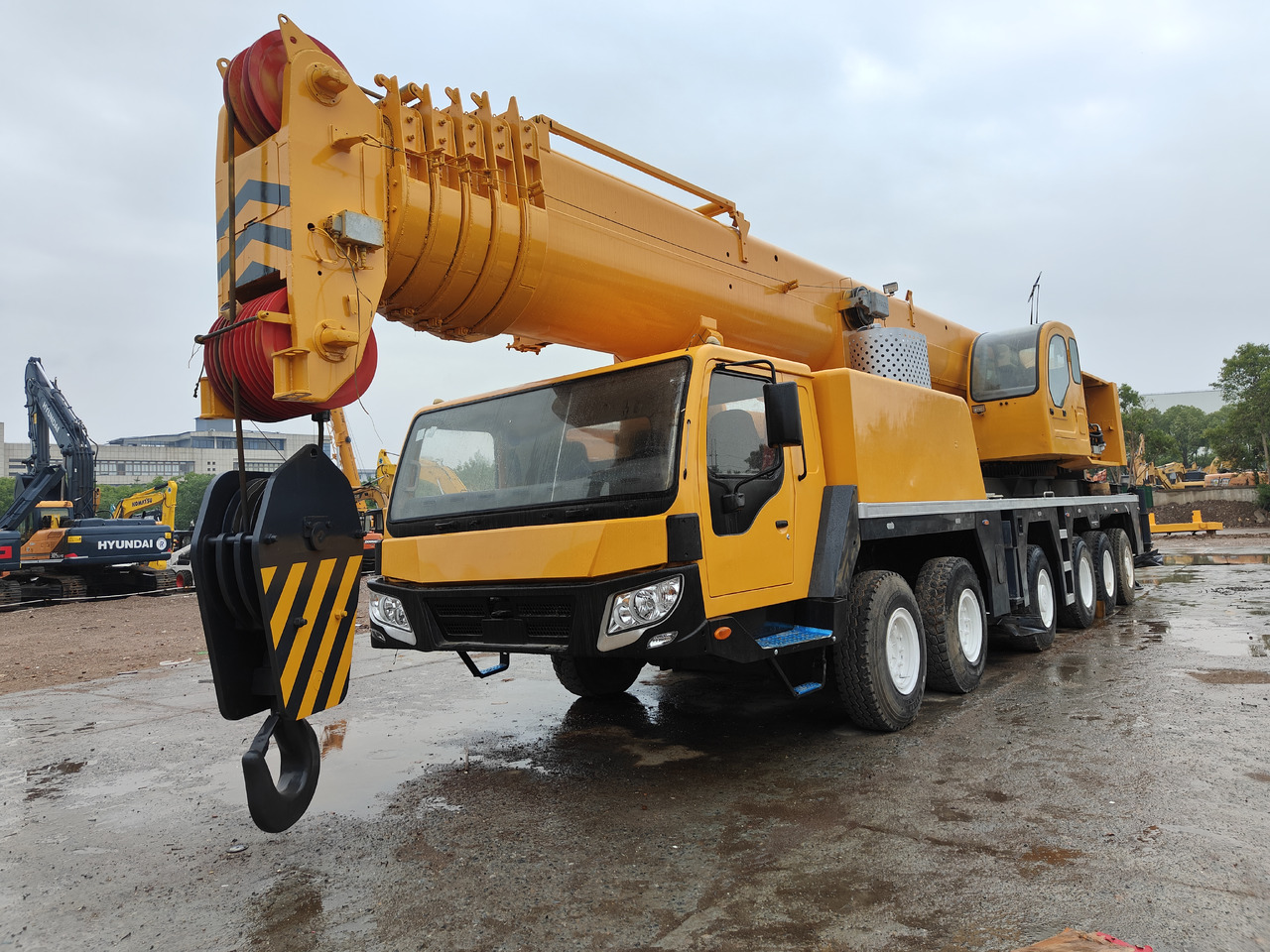XCMG QY130K 130T Truck Crane - Mobiele kraan: afbeelding 2 XCMG QY130K 130T Truck Crane - Mobiele kraan: afbeelding 2
