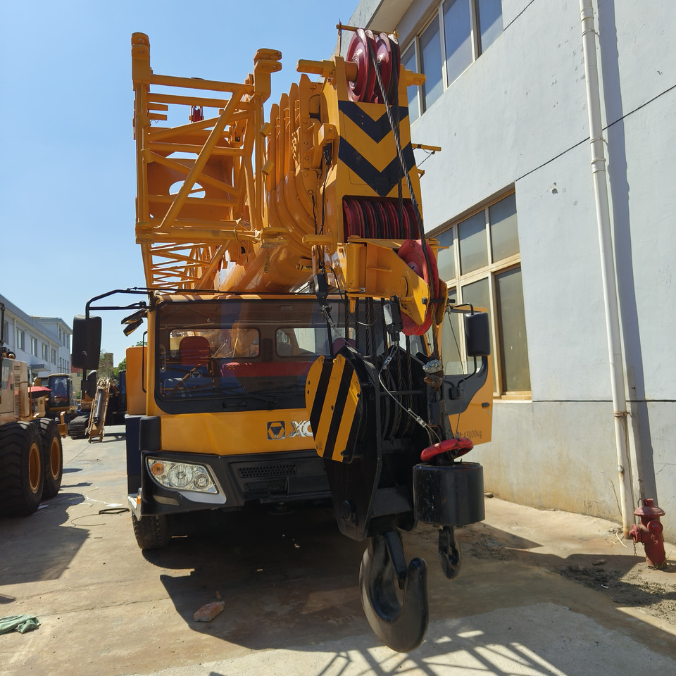 XCMG QY70K - Mobiele kraan: afbeelding 4 XCMG QY70K - Mobiele kraan: afbeelding 4