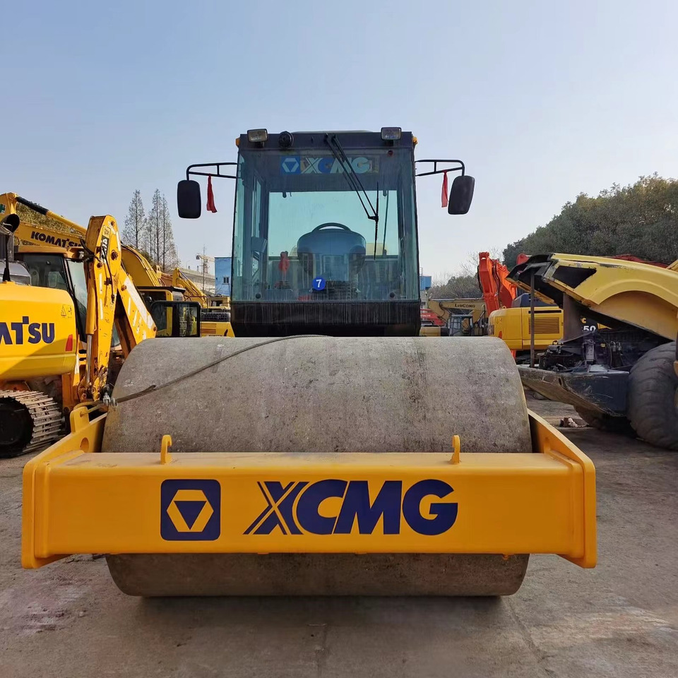 XCMG XS143J road roller - Schapenpootwals/ Grondverdichter: afbeelding 4 XCMG XS143J road roller - Schapenpootwals/ Grondverdichter: afbeelding 4