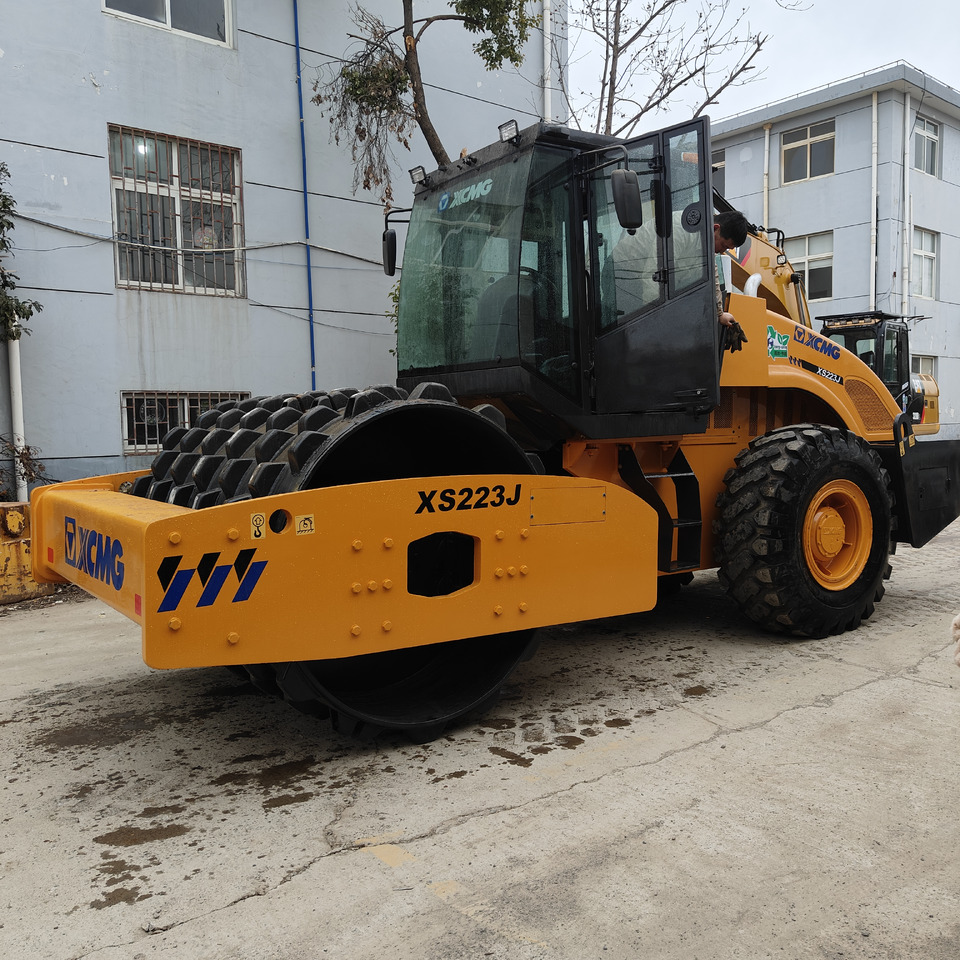 XCMG XS223J road roller - Schapenpootwals/ Grondverdichter: afbeelding 2 XCMG XS223J road roller - Schapenpootwals/ Grondverdichter: afbeelding 2