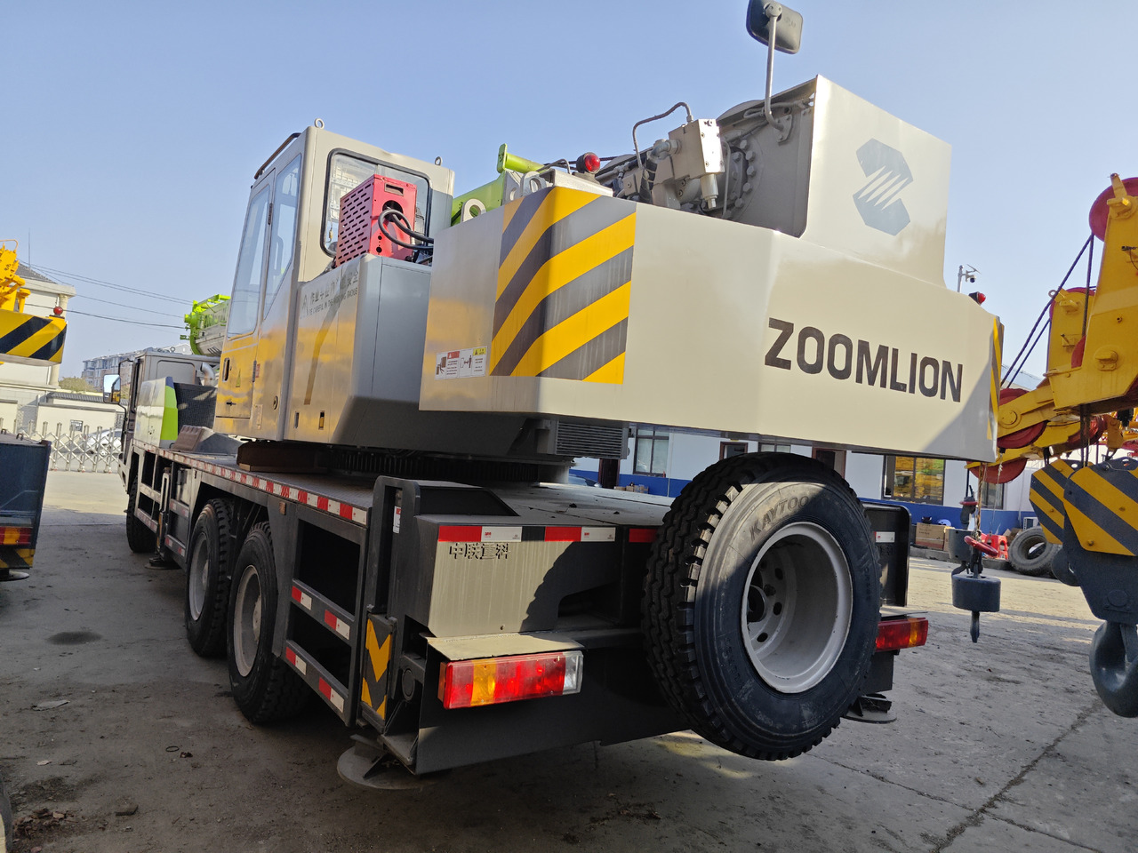 Zoomlion ZTC250V - Mobiele kraan: afbeelding 1 Zoomlion ZTC250V - Mobiele kraan: afbeelding 1