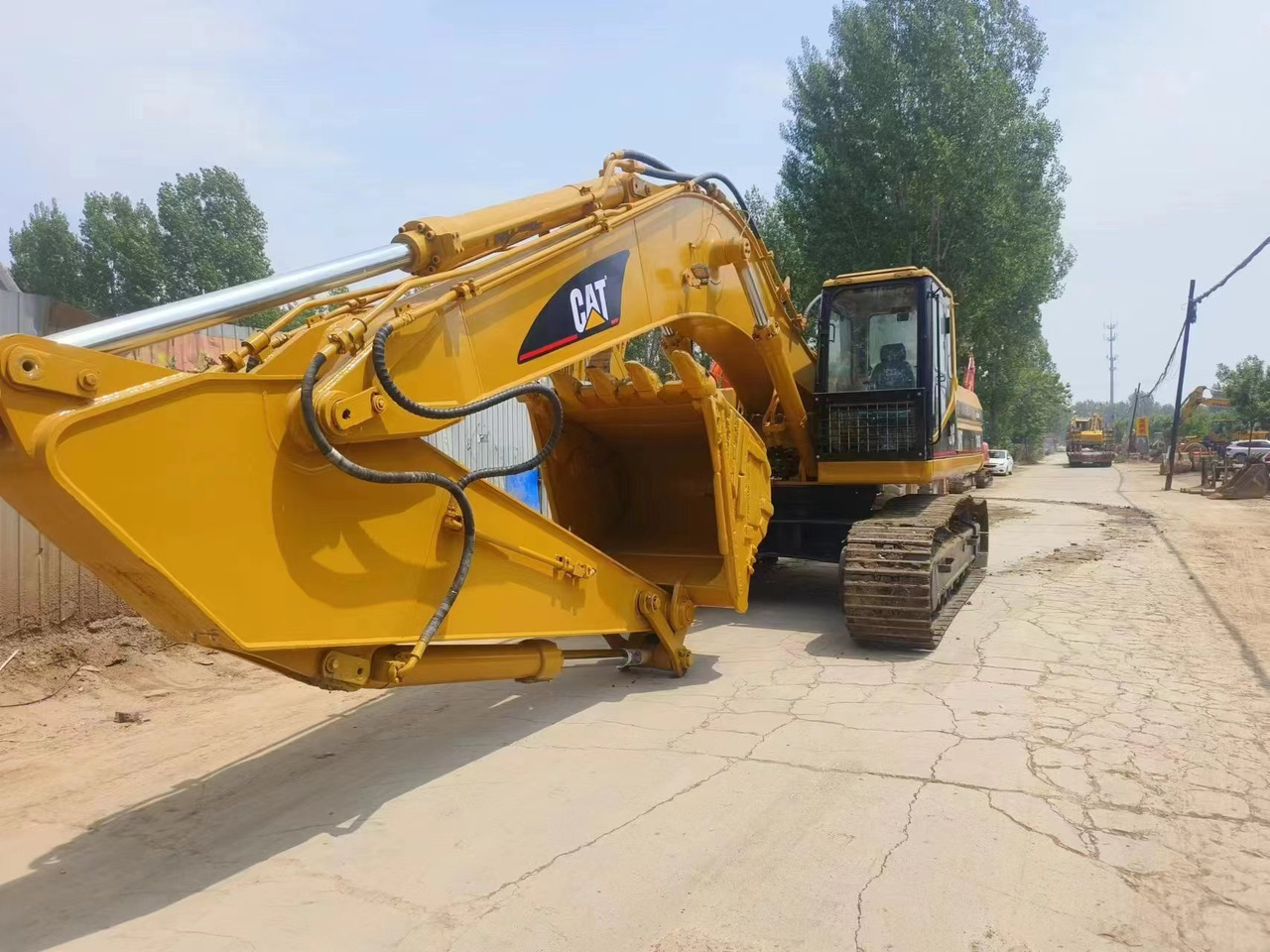 Caterpillar 330B Used excavator - Rupsgraafmachine: afbeelding 2 Caterpillar 330B Used excavator - Rupsgraafmachine: afbeelding 2