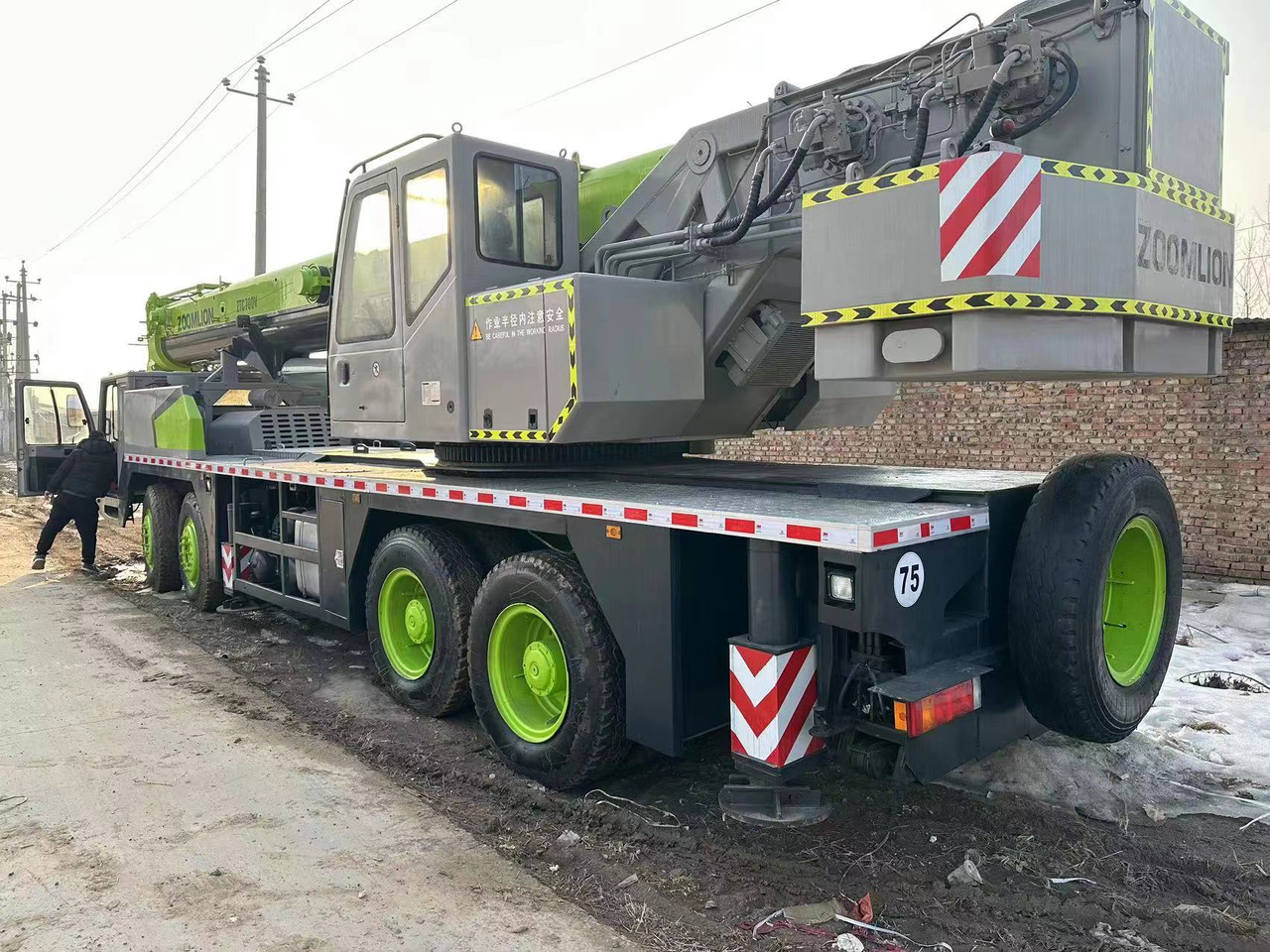 Zoomlion ZTC70 Used 70ton truck crane - Mobiele kraan: afbeelding 4 Zoomlion ZTC70 Used 70ton truck crane - Mobiele kraan: afbeelding 4