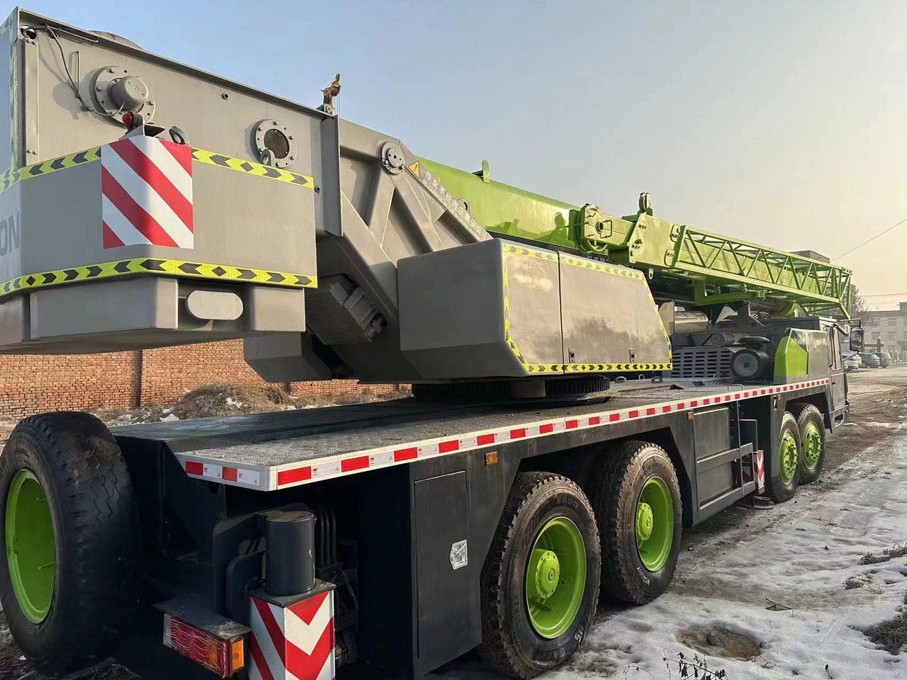 Zoomlion ZTC70 Used 70ton truck crane - Mobiele kraan: afbeelding 2 Zoomlion ZTC70 Used 70ton truck crane - Mobiele kraan: afbeelding 2