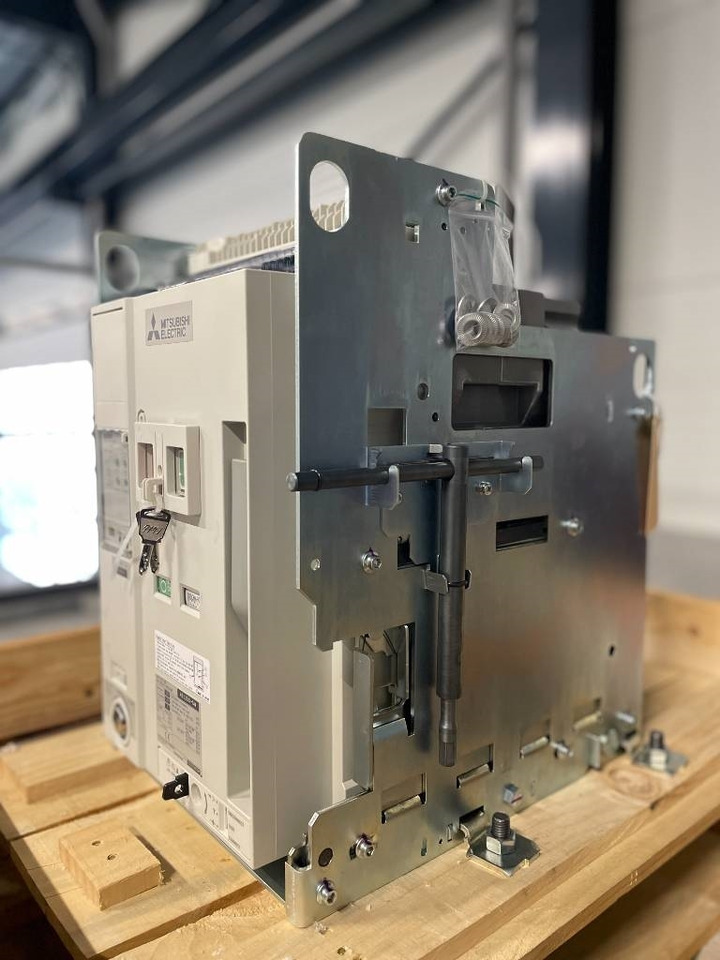 Mitsubishi Circuit breaker 1250A - AE1250-SW 3P - DPX-12648 - Bouwmachine: afbeelding 5 Mitsubishi Circuit breaker 1250A - AE1250-SW 3P - DPX-12648 - Bouwmachine: afbeelding 5