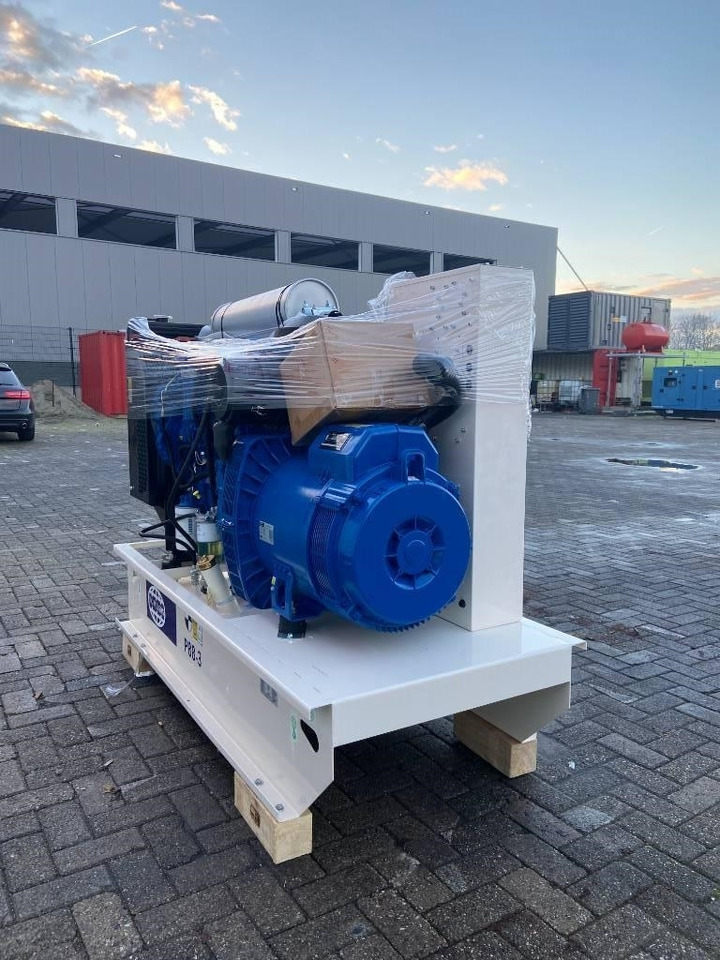 FG Wilson P88-3 - 88 kVA Open Genset - DPX-16007-O - Industrie generator: afbeelding 2 FG Wilson P88-3 - 88 kVA Open Genset - DPX-16007-O - Industrie generator: afbeelding 2