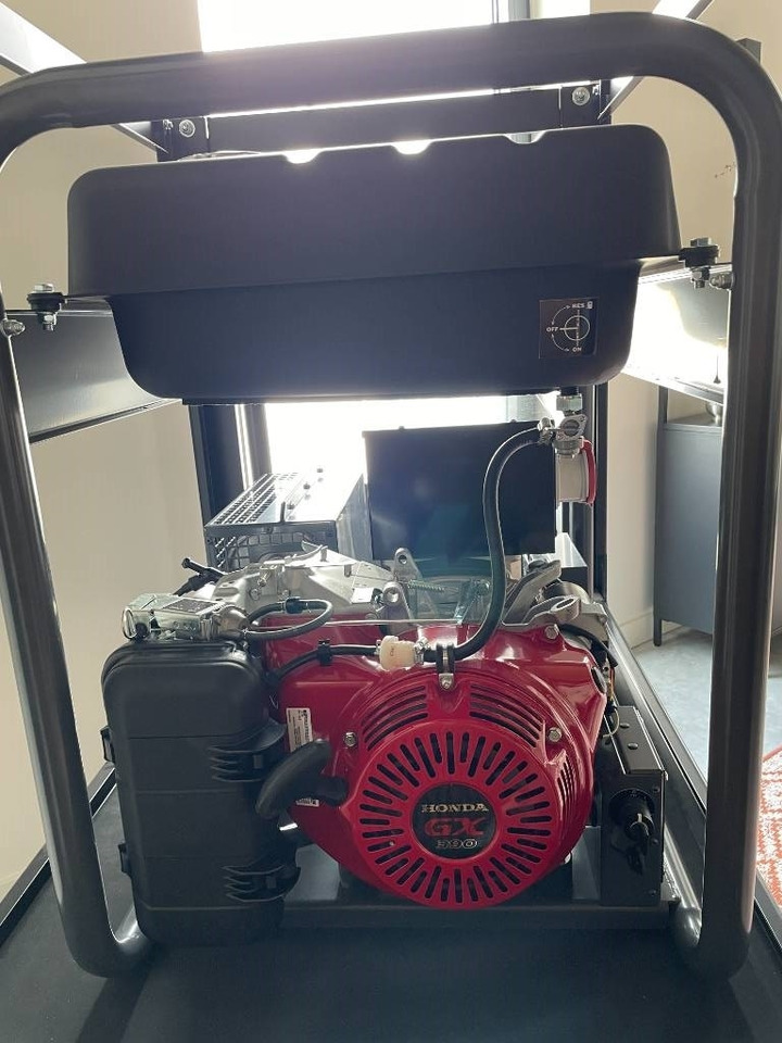 Honda FH9220TWE - 8.7 kVA generator - DPX-17965 - Industrie generator: afbeelding 3 Honda FH9220TWE - 8.7 kVA generator - DPX-17965 - Industrie generator: afbeelding 3