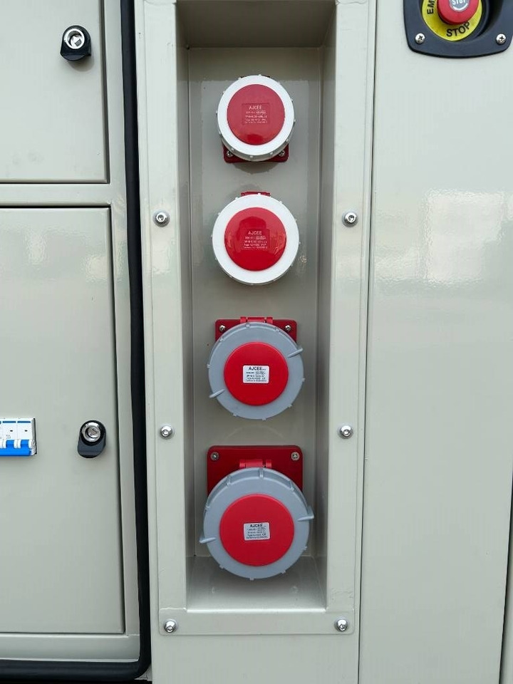 Nieuw Industrie generator Iveco NEF45TM2A - 110 kVA Generator - DPX-19791: afbeelding 12