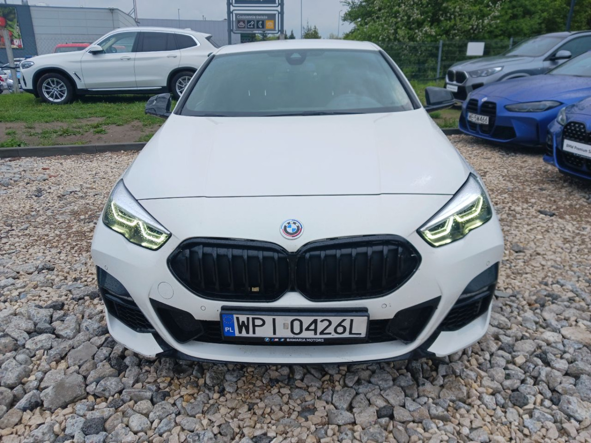 BMW 218i M Sport SEDAN - Sedan: afbeelding 5 BMW 218i M Sport SEDAN - Sedan: afbeelding 5