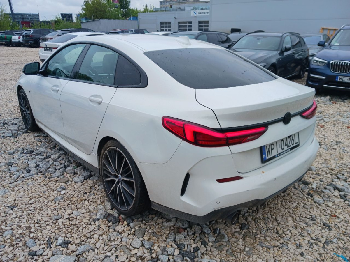 BMW 218i M Sport SEDAN - Sedan: afbeelding 4 BMW 218i M Sport SEDAN - Sedan: afbeelding 4