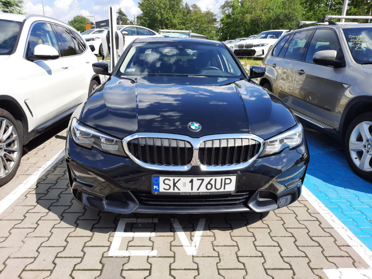 BMW 318 I SPORT LINE SEDAN - Sedan: afbeelding 5 BMW 318 I SPORT LINE SEDAN - Sedan: afbeelding 5