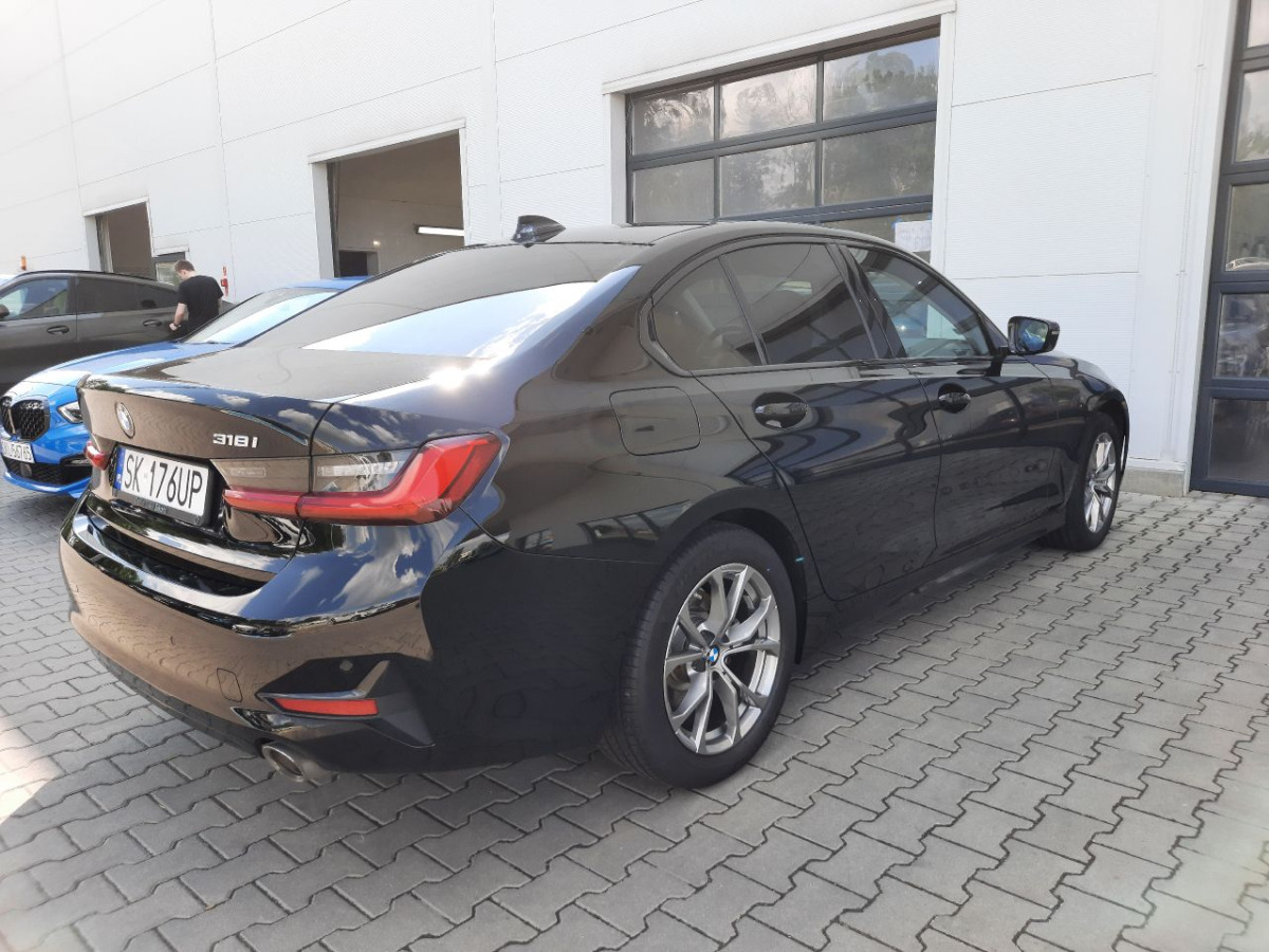 BMW 318 I SPORT LINE SEDAN - Sedan: afbeelding 3 BMW 318 I SPORT LINE SEDAN - Sedan: afbeelding 3