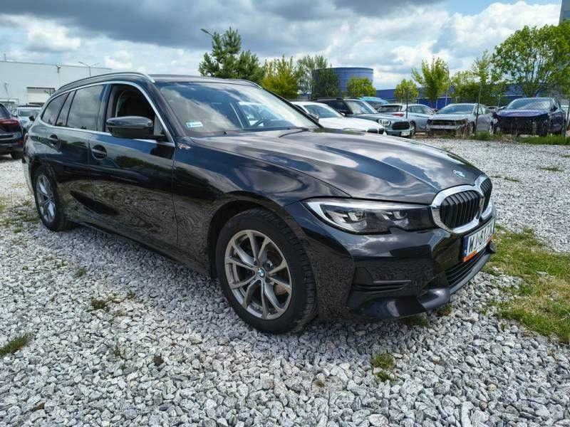 BMW 318l KOMBI - Personenwagen: afbeelding 1 BMW 318l KOMBI - Personenwagen: afbeelding 1