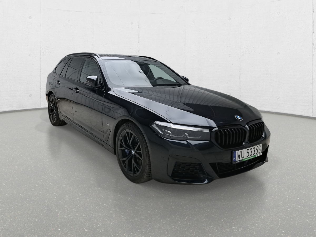 BMW 520D XDRIVE KOMBI - Personenwagen: afbeelding 1 BMW 520D XDRIVE KOMBI - Personenwagen: afbeelding 1