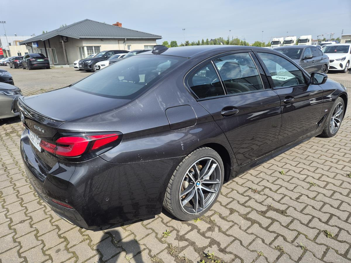 BMW 520D XDRIVE SEDAN - Sedan: afbeelding 4 BMW 520D XDRIVE SEDAN - Sedan: afbeelding 4