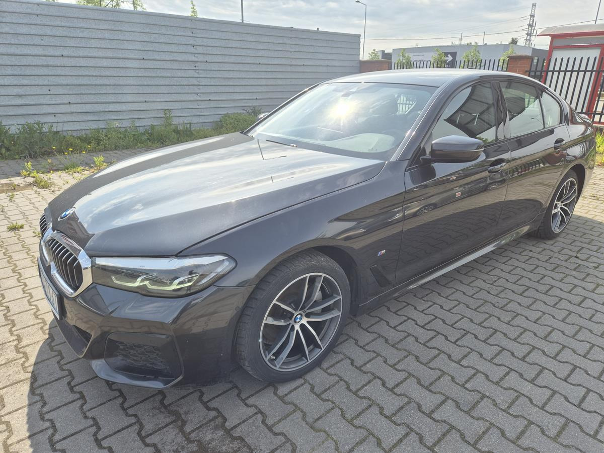 BMW 520D XDRIVE SEDAN - Sedan: afbeelding 2 BMW 520D XDRIVE SEDAN - Sedan: afbeelding 2