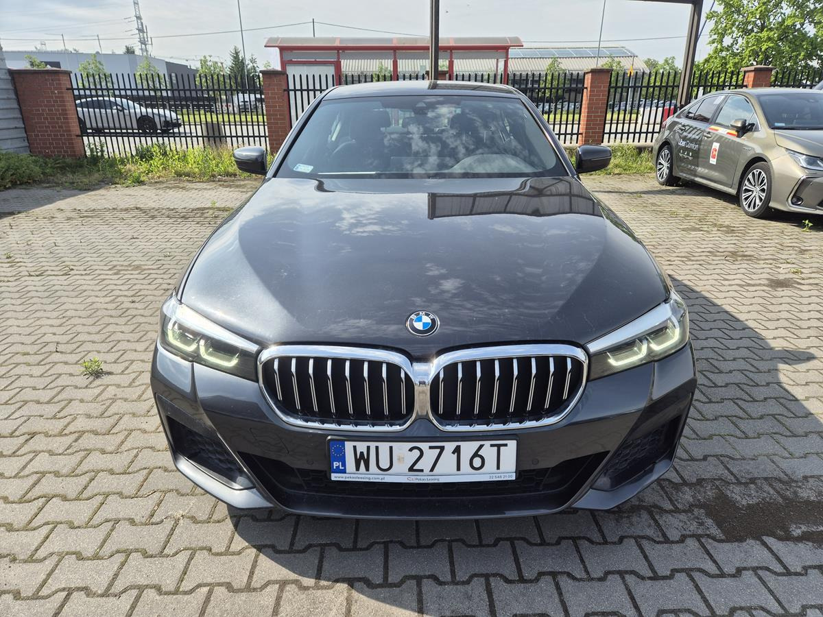 BMW 520D XDRIVE SEDAN - Sedan: afbeelding 3 BMW 520D XDRIVE SEDAN - Sedan: afbeelding 3
