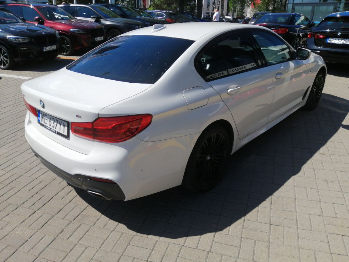 BMW 520d xDrive mHEV M Sport SEDAN - Sedan: afbeelding 3 BMW 520d xDrive mHEV M Sport SEDAN - Sedan: afbeelding 3