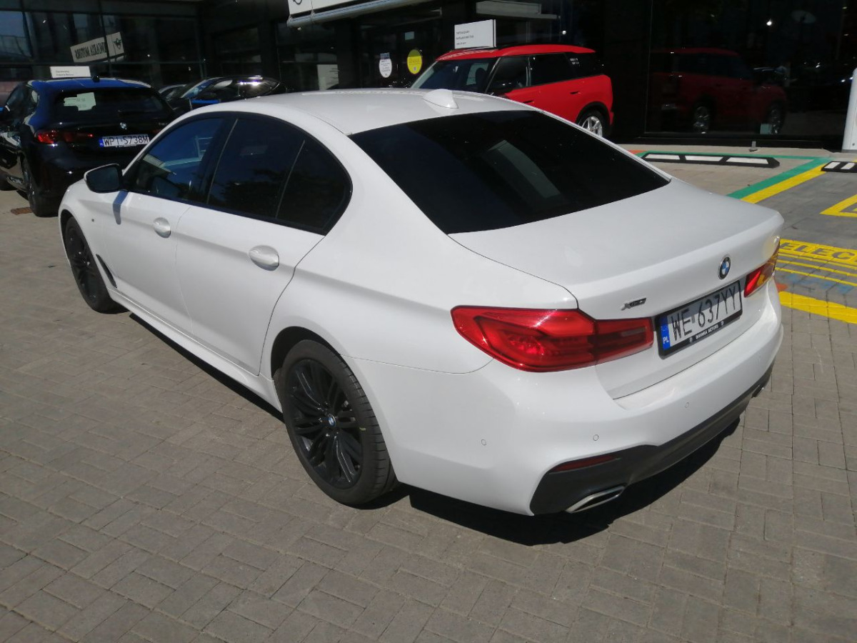 BMW 520d xDrive mHEV M Sport SEDAN - Sedan: afbeelding 4 BMW 520d xDrive mHEV M Sport SEDAN - Sedan: afbeelding 4