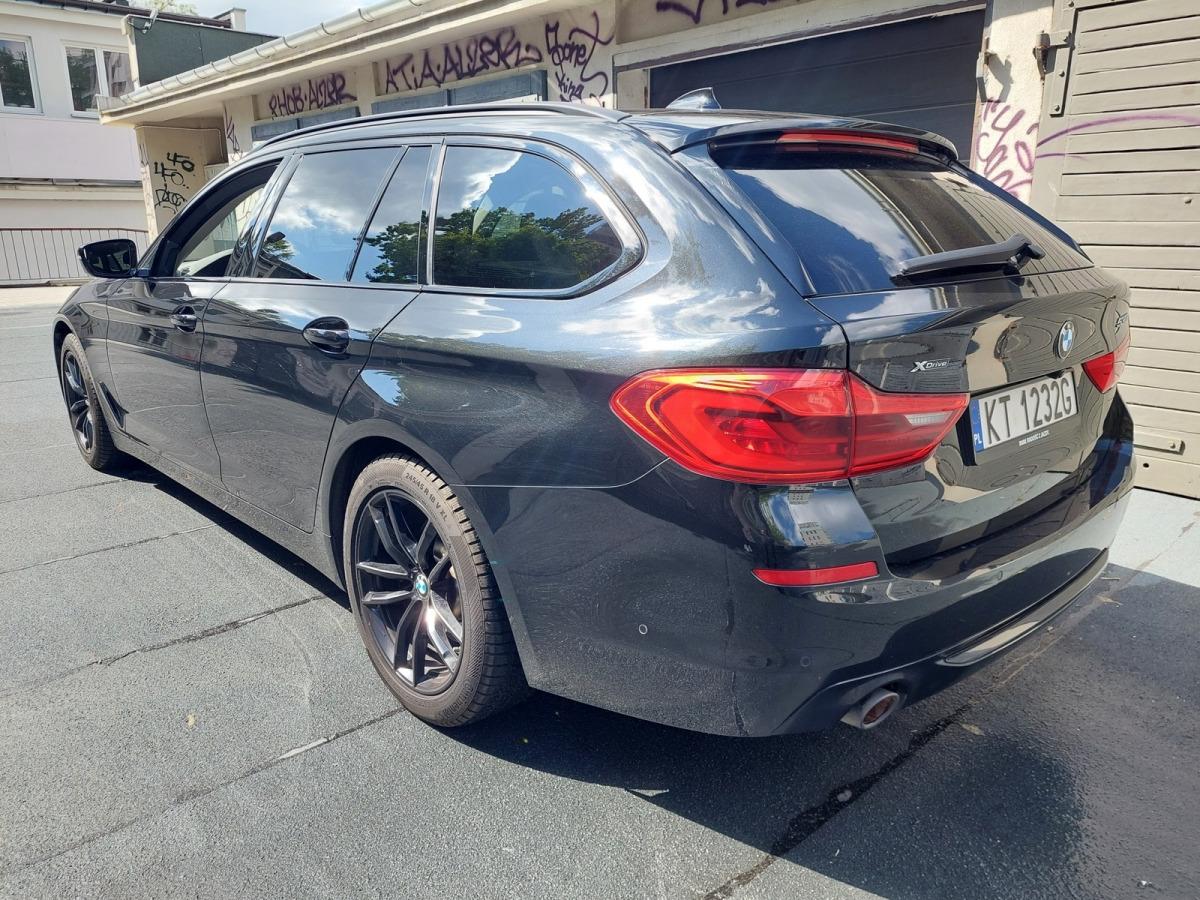 BMW 530I XDRIVE KOMBI - Personenwagen: afbeelding 4 BMW 530I XDRIVE KOMBI - Personenwagen: afbeelding 4
