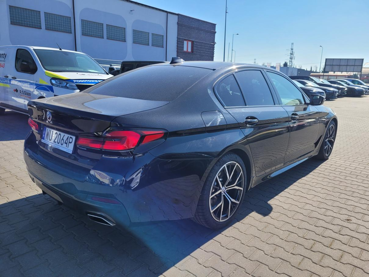 BMW 540D XDRIVE SEDAN - Sedan: afbeelding 4 BMW 540D XDRIVE SEDAN - Sedan: afbeelding 4