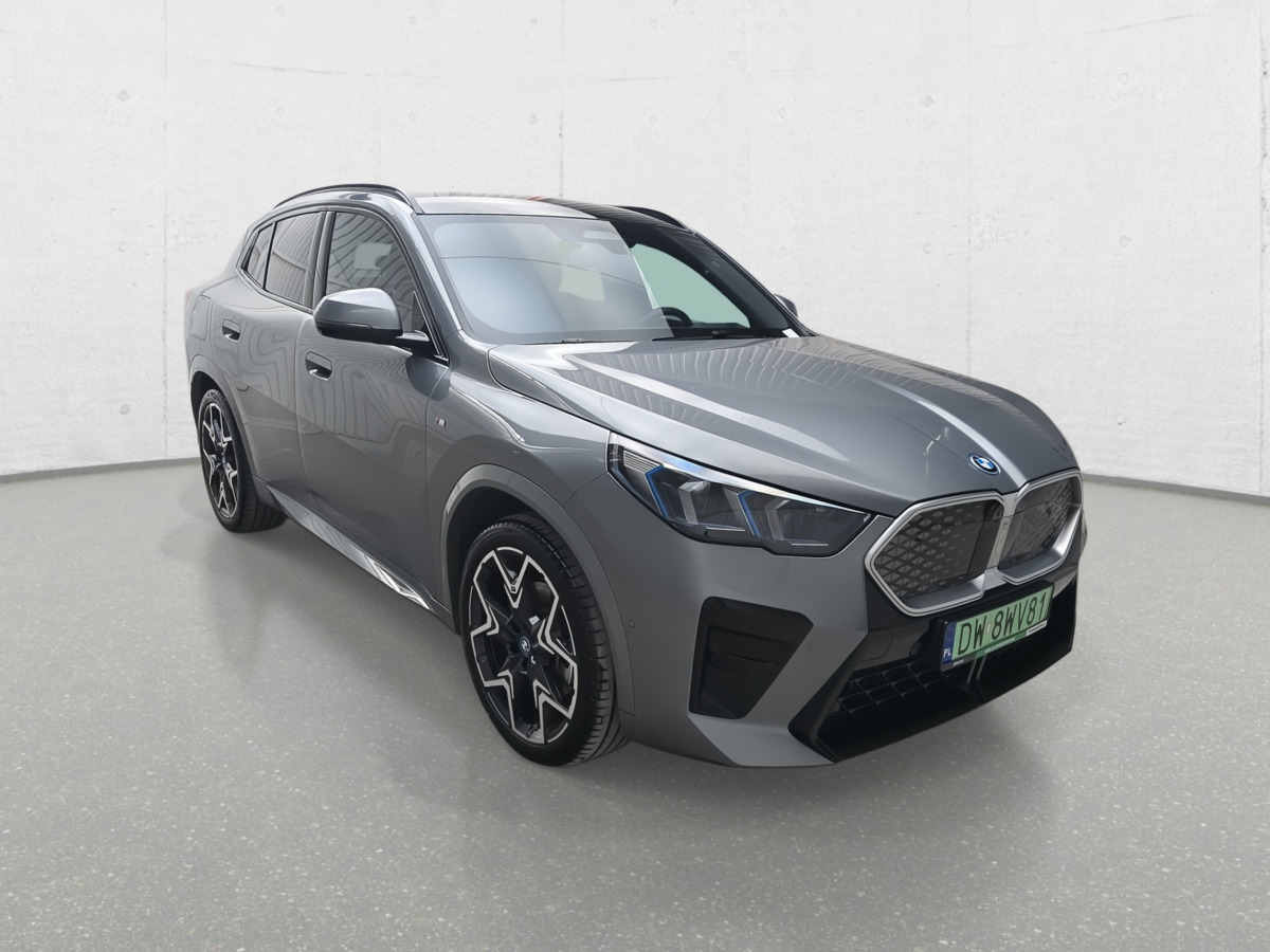 BMW IX2 XDRIVE30 SUV - SUV: afbeelding 1 BMW IX2 XDRIVE30 SUV - SUV: afbeelding 1